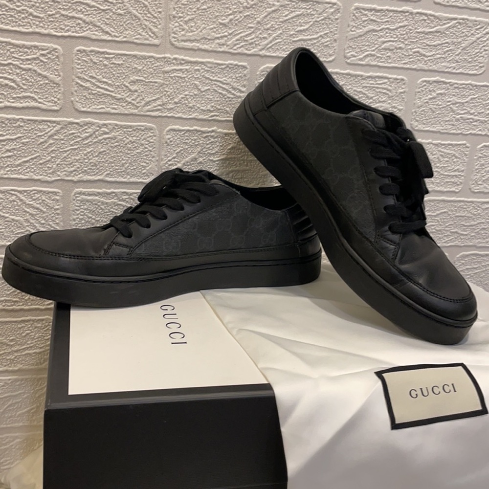 Gucci Men’s Low Top Sneakers - Picture 8 of 9